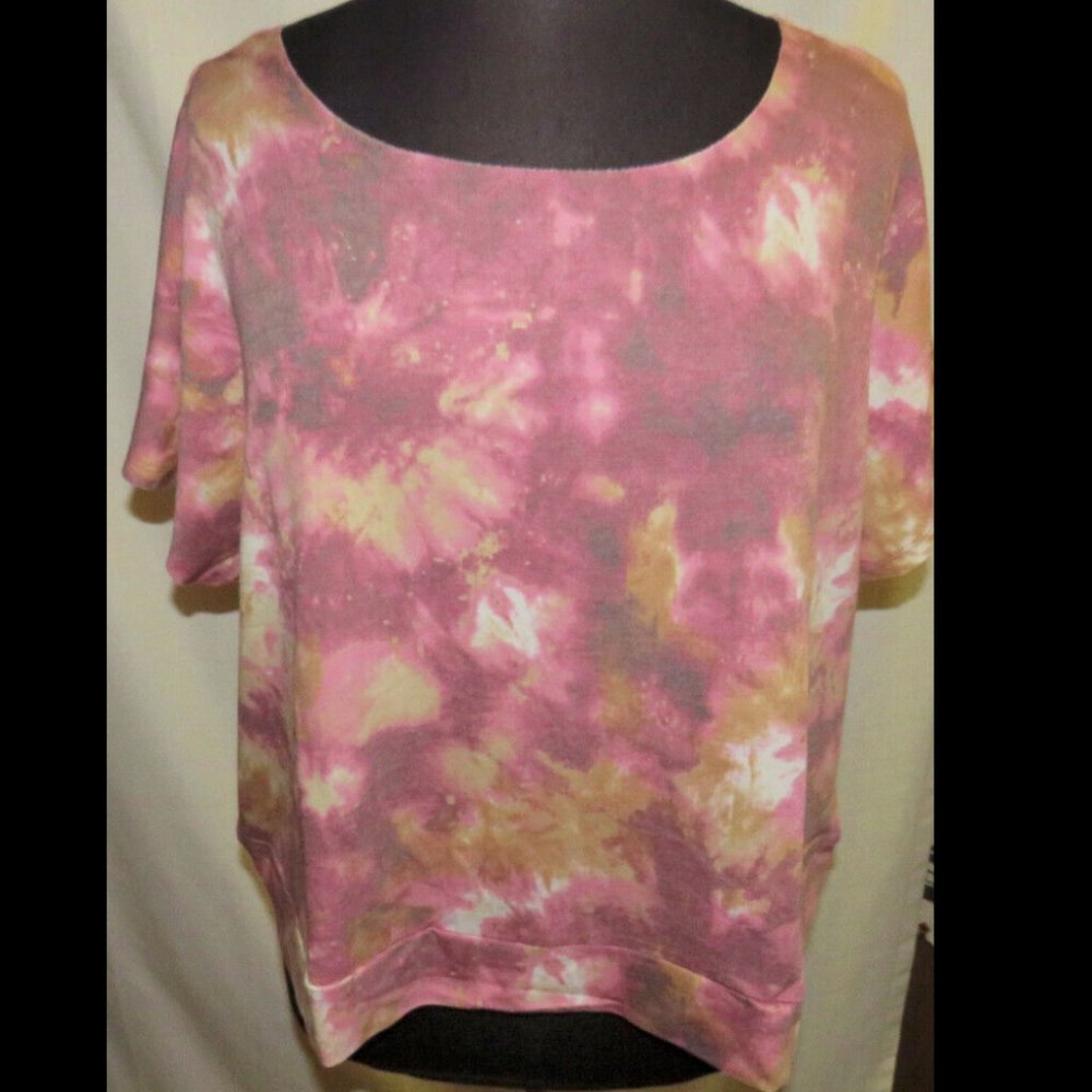 Plus 22/24W tie dye dolman sleeve tie back top, NWT